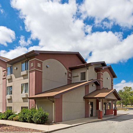Super 8 By Wyndham Lexington Park/California Area Hotel Exterior foto